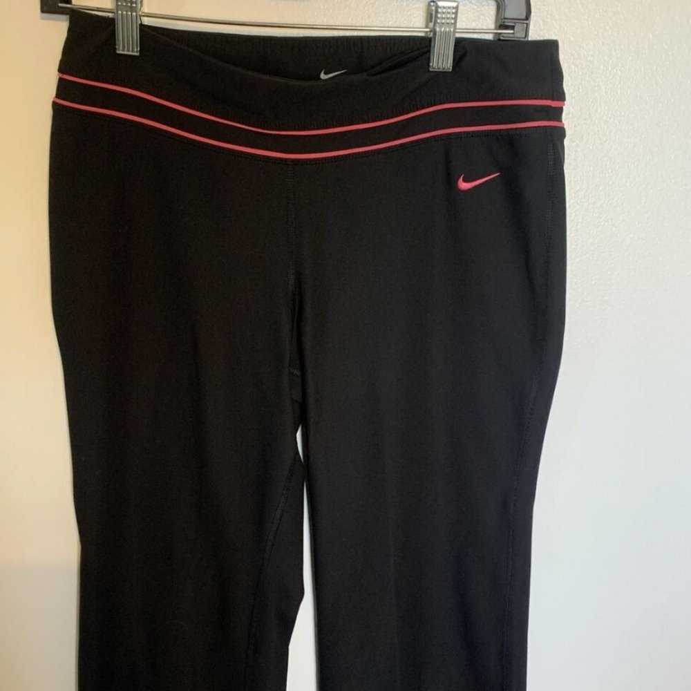 Nike Dri-Fit Black Cropped Leggings w/ Pink Trim Medium